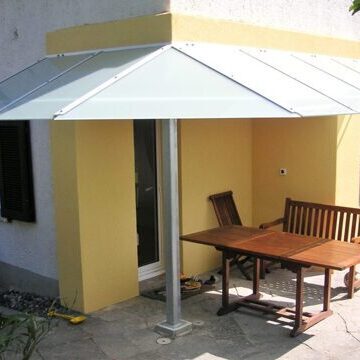 Vordächer und Unterstände